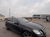 Gebraucht Mercedes E250 204 PS (150 kW) 2011 Schwarz Kombi