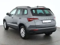 Neu Skoda Karoq Selection 150 PS (110 kW) 2025 Grau SUV