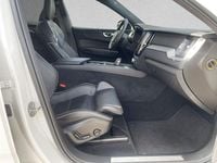 Gebraucht Volvo XC60 R-Design 250 PS (183 kW) 2022 Weiß SUV