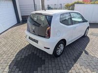 Gebraucht VW up! move up! 65 PS (47 kW) 2021 Pure white Kleinwagen