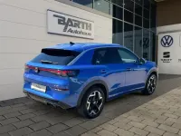 Neu VW T-Roc R-line 150 PS (110 kW) 2026 Blau SUV