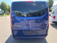 Gebraucht Ford Transit Custom Titanium 170 PS (125 kW) 2016 Blau Kombi