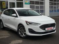 Używany Ford Focus Titanium 125 KM (91 kW) 2023 Biały Sedan/Limuzyna