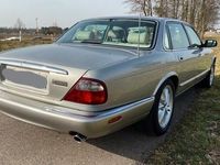 Gebraucht Jaguar XJ8 Executive 237 PS (174 kW) 1998 Silber Limousine