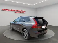 Gebraucht Volvo XC60 R-Design 235 PS (172 kW) 2021 Platinum grey metallic SUV