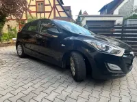 Gebraucht Hyundai i30 Classic 99 PS (72 kW) 2014 Schwarz Limousine