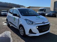 Gebraucht Hyundai i10 Passion 67 PS (49 kW) 2018 Weiß Kleinwagen
