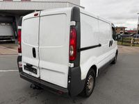 Gebraucht Renault Trafic 115 PS (84 kW) 2010 Weiß Van / Kleinbus