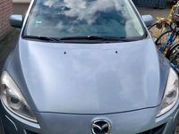 gebraucht Mazda 5 in Blau-Metallic, 7 Sitzer im guten Zustand