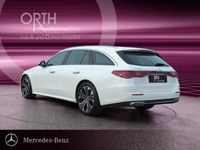 Gebraucht Mercedes E200 204 PS (150 kW) 2023 Unilack polarweiß Kombi