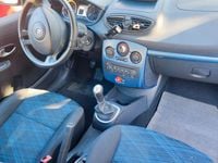 Gebraucht Renault Clio II Authentique 75 PS (55 kW) 2008 Blau Limousine