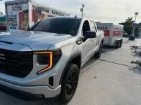 Używany GMC Sierra 309 KM (227 kW) 2022 Srebrny Pickup