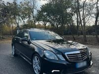 Gebraucht Mercedes E500 387 PS (284 kW) 2009 Schwarz Limousine