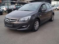 Gebraucht Opel Astra Active 101 PS (74 kW) 2013 Grau Kombi