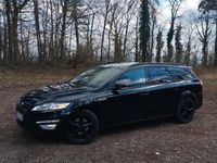 Gebraucht Ford Mondeo 163 PS (119 kW) 2012 Schwarz Limousine