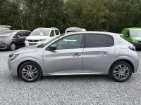 Gebraucht Peugeot 208 101 PS (74 kW) 2022 Grau Kleinwagen