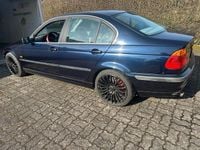Gebraucht BMW 320 150 PS (110 kW) 1999 Blau Limousine