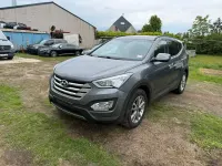 Gebraucht Hyundai Santa Fe 150 PS (110 kW) 2015 Grau SUV