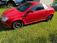 Gebraucht Opel Tigra 90 PS (66 kW) 2007 Rot Cabrio