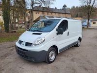 Gebraucht Renault Trafic 90 PS (66 kW) 2010 Weiß Van / Kleinbus