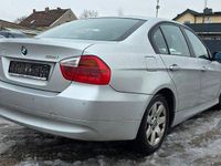 Gebraucht BMW 318 Advantage 129 PS (94 kW) 2007 Silber Limousine