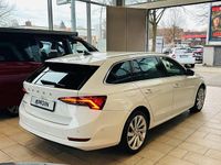 Gebraucht Skoda Octavia Style 150 PS (110 kW) 2023 Weiß Kombi