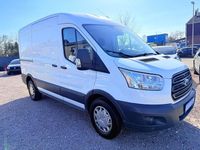 Gebraucht Ford Transit Trend 131 PS (96 kW) 2017 Weiß Van / Kleinbus