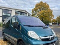 Gebraucht Opel Vivaro 114 PS (83 kW) 2010 Blau Van / Kleinbus