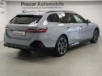 Gebraucht BMW 550e M Sport 489 PS (359 kW) 2025 Grau Kombi