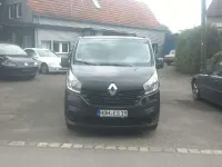 Gebraucht Renault Trafic Expression 145 PS (106 kW) 2015 Schwarz Van / Kleinbus