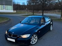 Gebraucht BMW 325 218 PS (160 kW) 2007 Schwarz Limousine