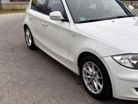 Gebraucht BMW 116 116 PS (85 kW) 2011 Weiß Kleinwagen