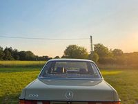 Gebraucht Mercedes 200 109 PS (80 kW) 1983 Grün Limousine
