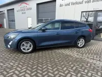 Gebraucht Ford Focus Cool & Connect 136 PS (100 kW) 2020 Blau Limousine