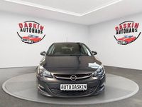 Gebraucht Opel Astra Active 140 PS (102 kW) 2013 Grau Limousine