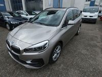 Gebraucht BMW 220 Gran Tourer Luxury Line 190 PS (139 kW) 2022 Silber Van / Kleinbus