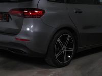 Gebraucht Mercedes B250 Progressive 224 PS (164 kW) 2024 Lack mountaingrau Van / Kleinbus