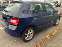 Gebraucht Skoda Fabia 70 PS (51 kW) 2015 Blau Kleinwagen