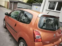 Usata Renault Twingo Dynamique 76 CV (55 kW) 2008 Arancione Utilitaria