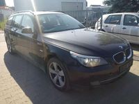 Gebraucht BMW 525 197 PS (144 kW) 2009 Schwarz Kombi