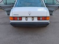 Gebraucht Mercedes 190 118 PS (86 kW) 1987 Weiß Limousine