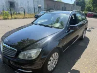Gebraucht Mercedes C220 Elegance 170 PS (125 kW) 2010 Schwarz Kombi
