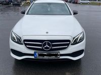 Gebraucht Mercedes E220 194 PS (142 kW) 2018 Weiß Limousine