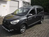Gebraucht Dacia Dokker Stepway 131 PS (96 kW) 2020 Kometengrau (metallic) Van / Kleinbus