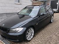 Second-hand BMW 320 150 CP (110 kW) 2007 Negru Break