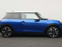 Używany Mini Cooper S Classic 204 KM (150 kW) 2025 Niebieski Hatchback