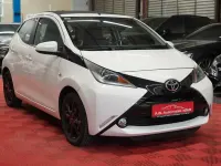 Gebraucht Toyota Aygo X-wave 69 PS (50 kW) 2015 Weiß Kleinwagen