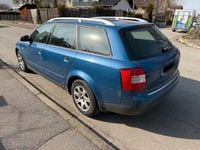 Gebraucht Audi A4 131 PS (96 kW) 2002 Blau Kombi