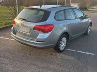 Gebraucht Opel Astra Edition 110 PS (80 kW) 2013 Grau Kombi
