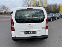 Gebraucht Peugeot TePee 98 PS (72 kW) 2013 Weiß Van / Kleinbus